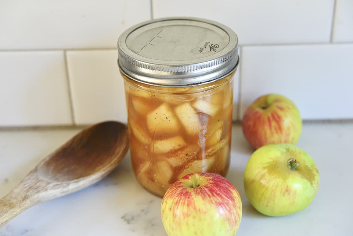 Easy Homemade Canned Apple Pie Filling