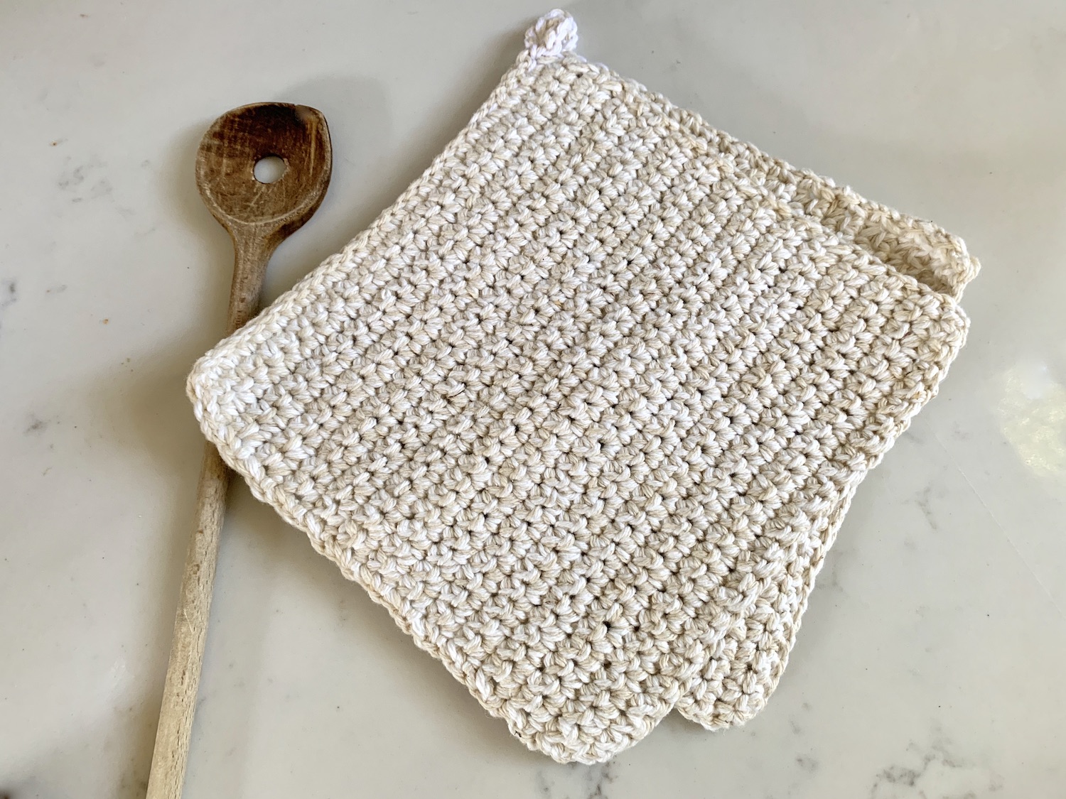 Easy rustic farmhouse crochet potholders