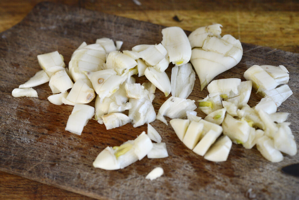 crushed and chopped garlic