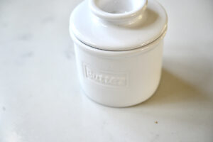 the original butter bell crock with lid
