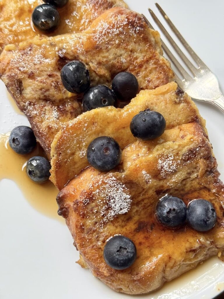 slices of panettone with blueberries