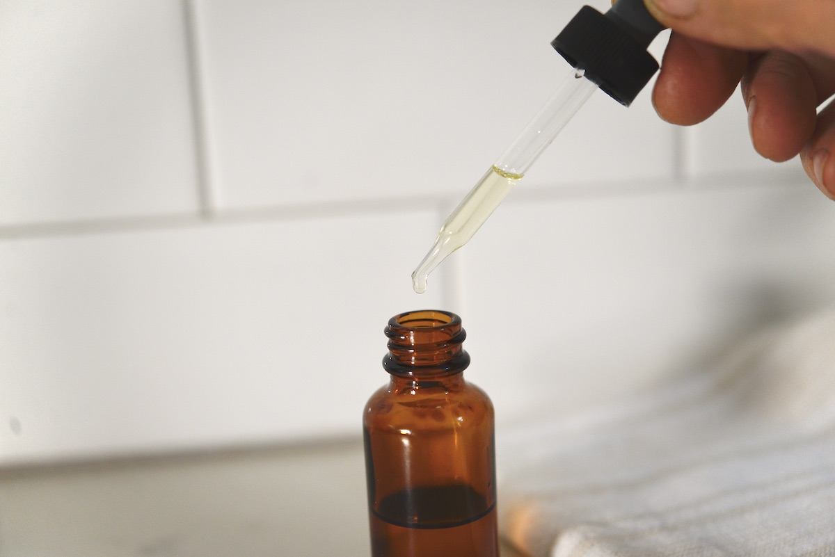 How to Make an Anti-Aging Face Serum
