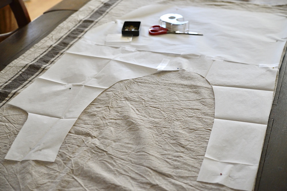 how to make a cross-back apron - stitchinginspace