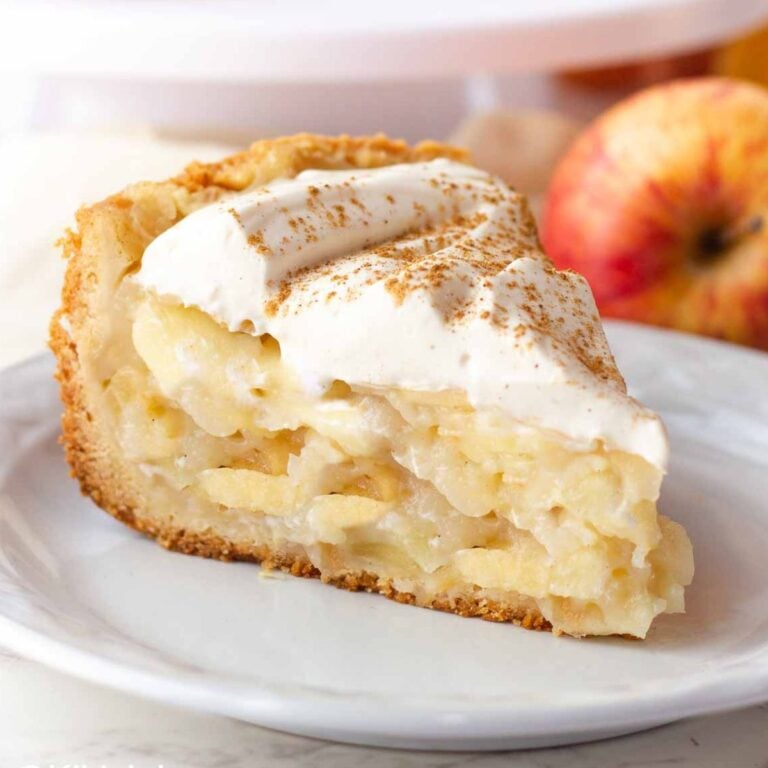 Hessian apple cider cake